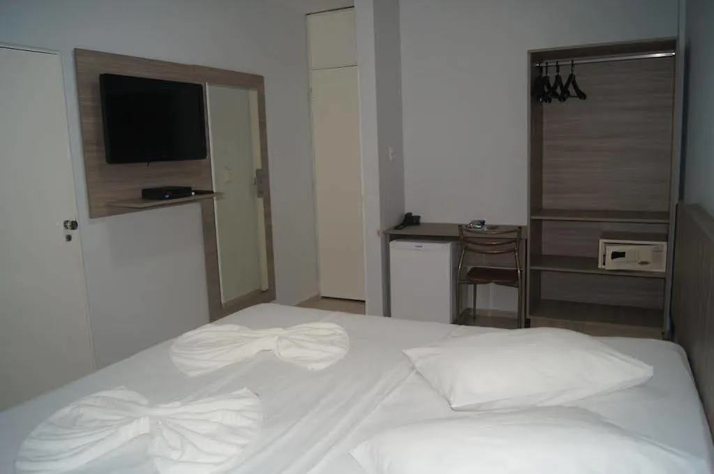Hotel Fortaleza Inn 2*, פורטאלזה